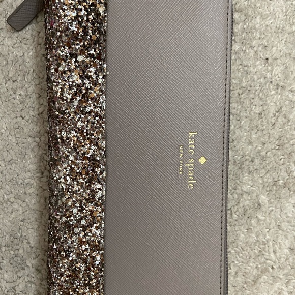 kate spade Handbags - Kate Spade Wallet